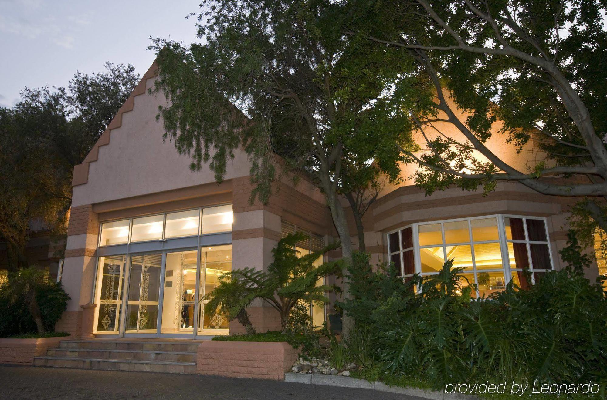 City Lodge Hotel Pinelands Cidade Do Cabo Exterior foto